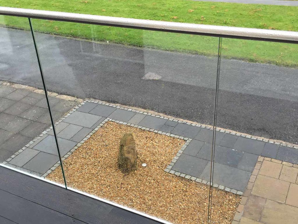 infinity glass with handrail - Sunrock Balconies